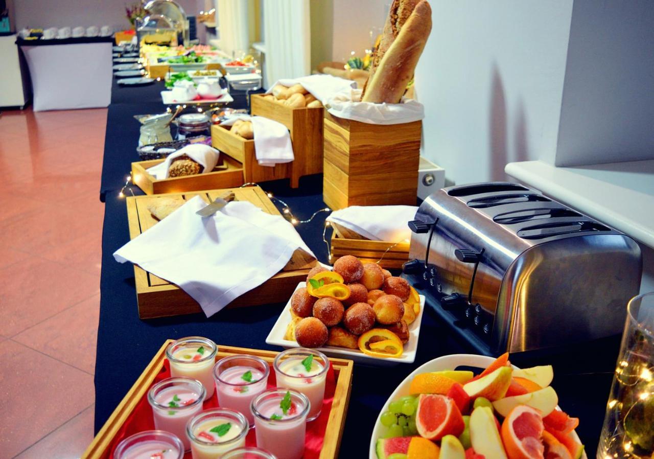 Tailor Hotel Sport & Conference Моронг Экстерьер фото