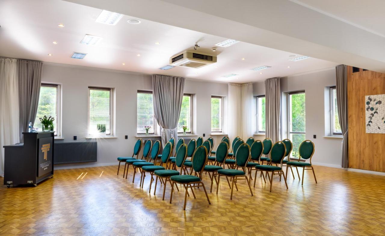 Tailor Hotel Sport & Conference Моронг Экстерьер фото